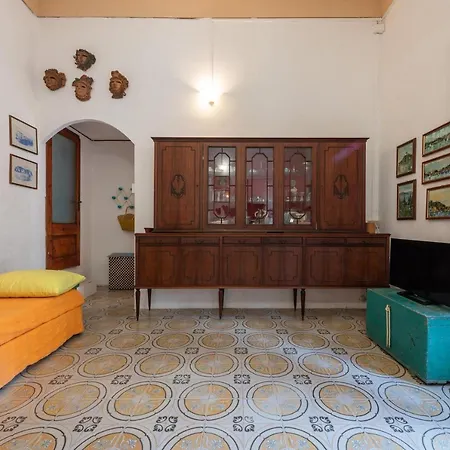 Casa Cantadu Apartment Carloforte (Isola di San Pietro)